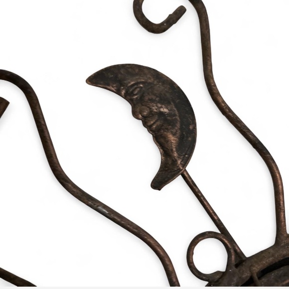 One Vintage Sun & Moon Celestial Metal Rustic Wall Decor 14x14” - Picture 4 of 10